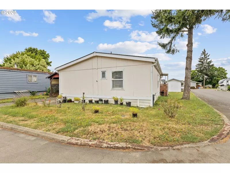 59 MANOR LOOP, Roseburg, OR 97471
