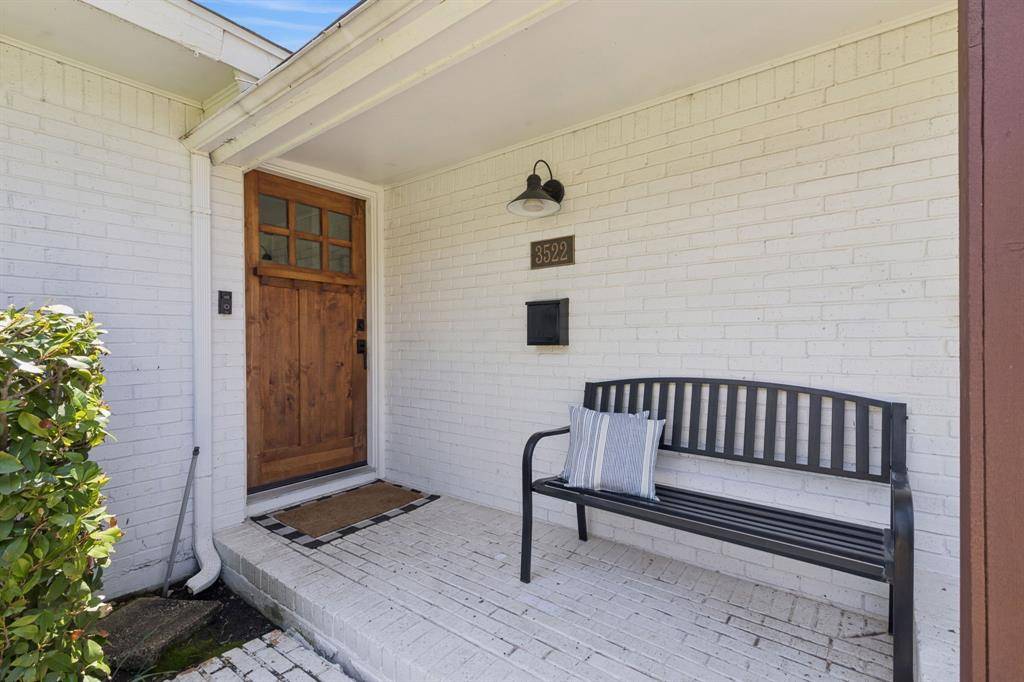 Dallas, TX 75229,3522 Woodleigh Drive