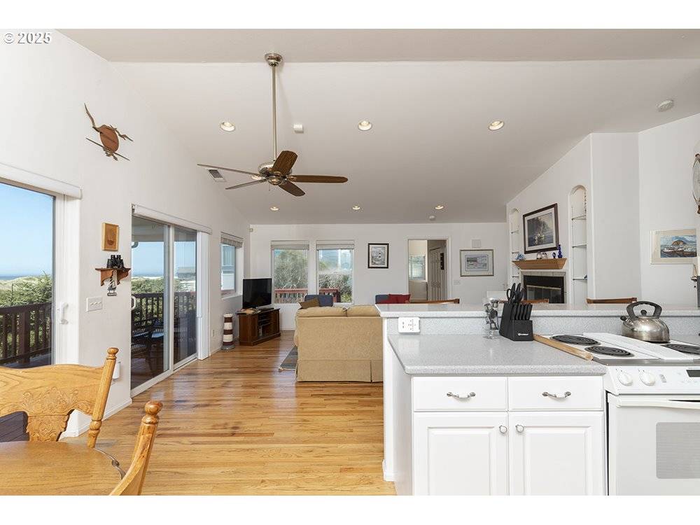 Gold Beach, OR 97444,93997 PEBBLE PL
