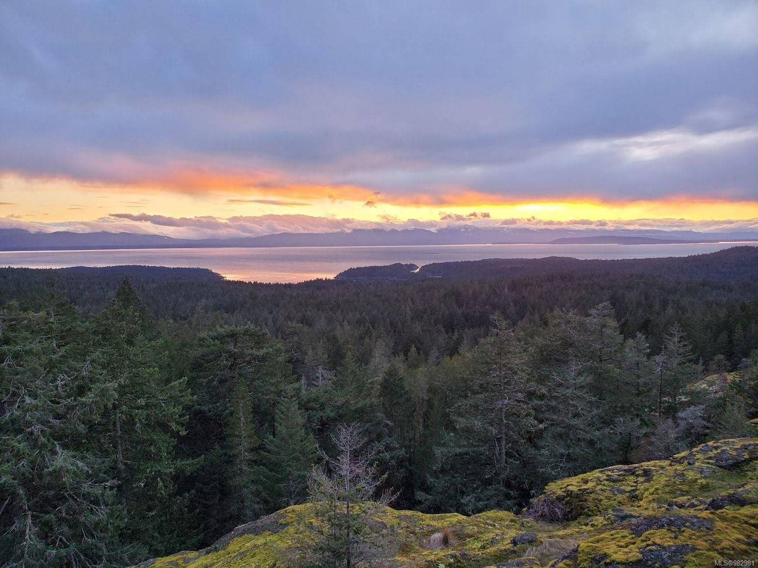2 Main Rd, Lasqueti Island, BC V0R 2J0