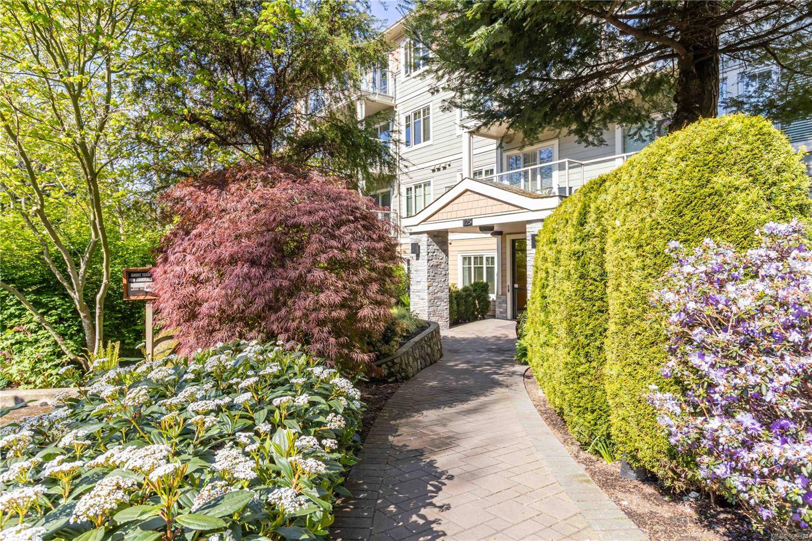 View Royal, BC V9A 7M7,125 Aldersmith Pl #307