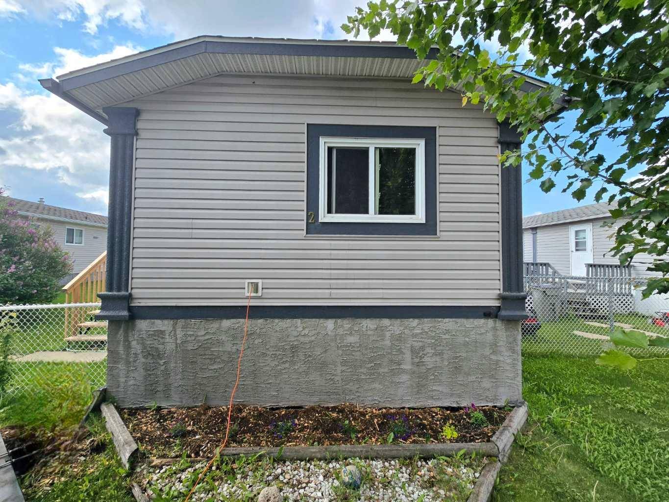 27 Henke PL, Whitecourt, AB T7S 1V9