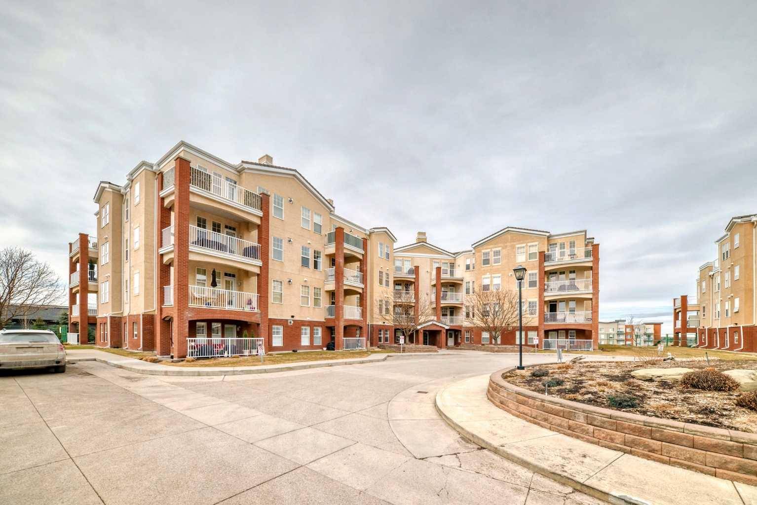 Calgary, AB T2Y 3S1,14645 6 ST SW #4414