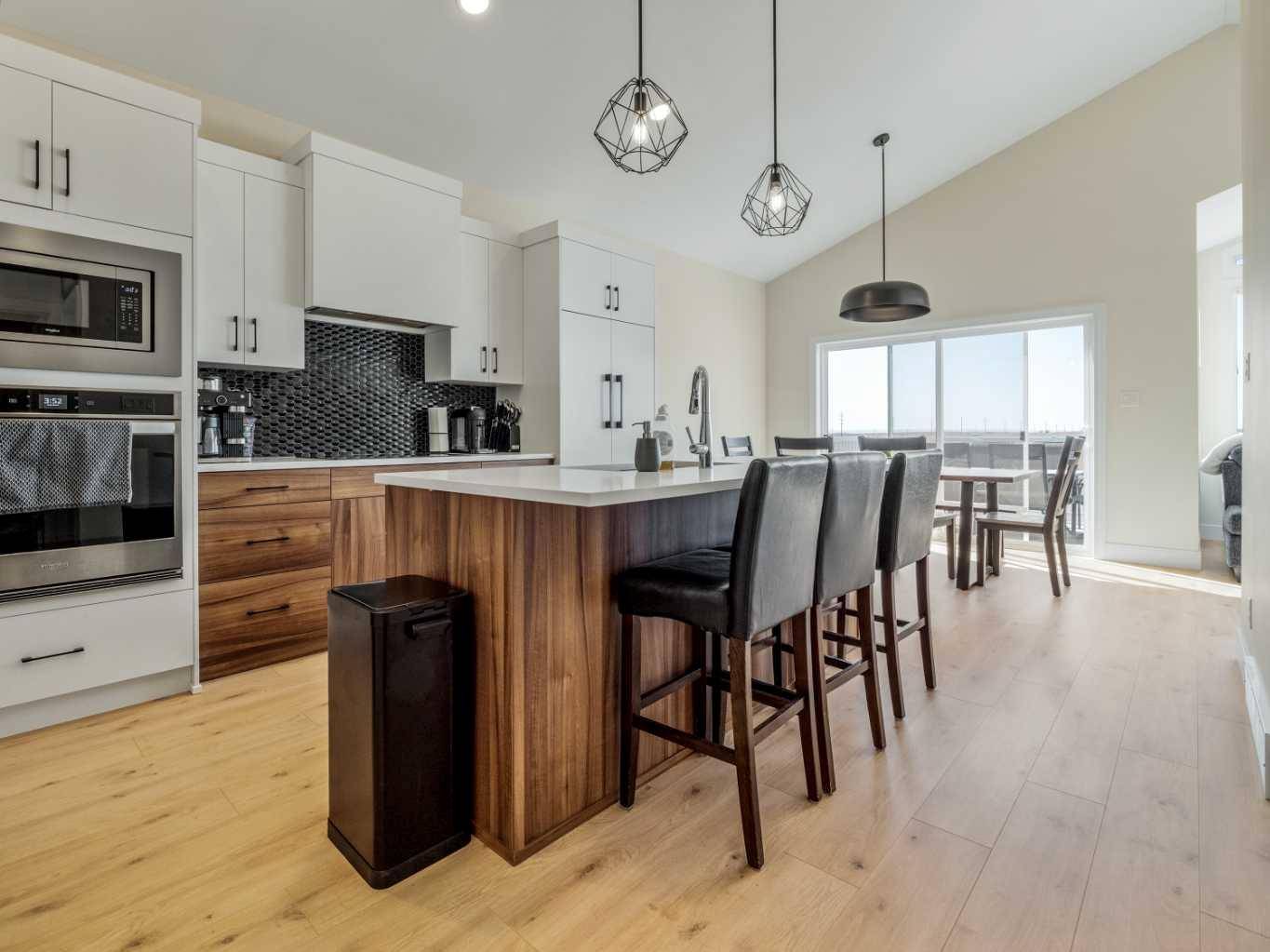 Lethbridge, AB T1J 5W7,1108 Coalbrook PL West