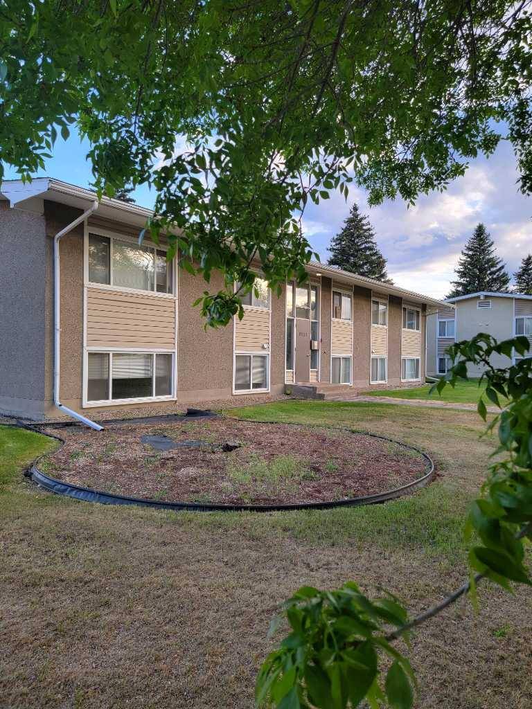 9523 88 AVE #C2, Peace River, AB T8S1G6
