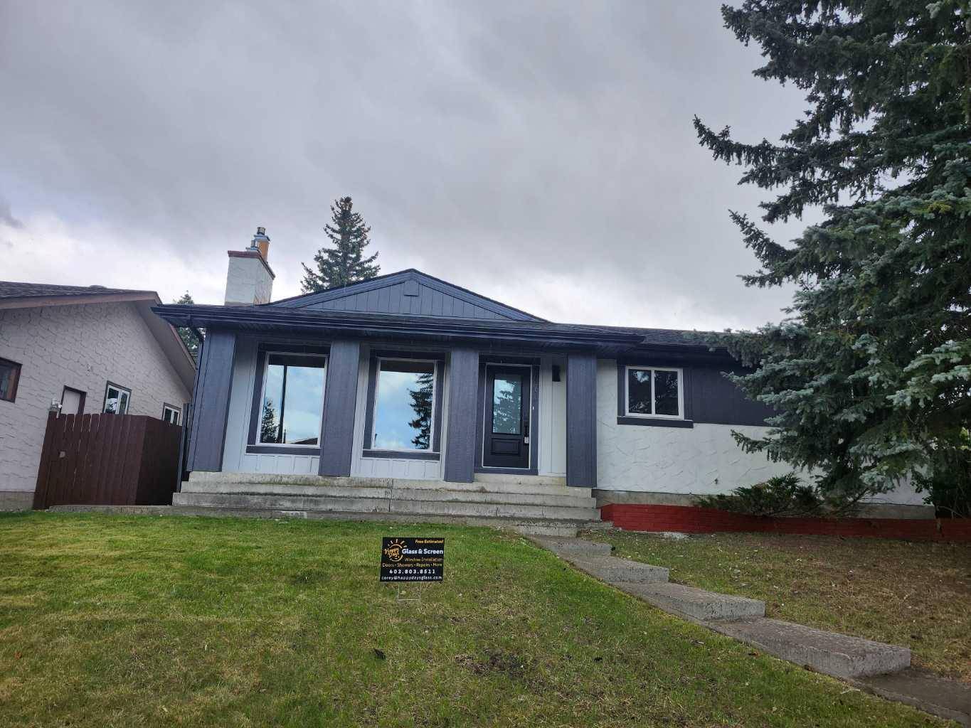 471 Cedarpark DR Southwest, Calgary, AB T2W 2J8