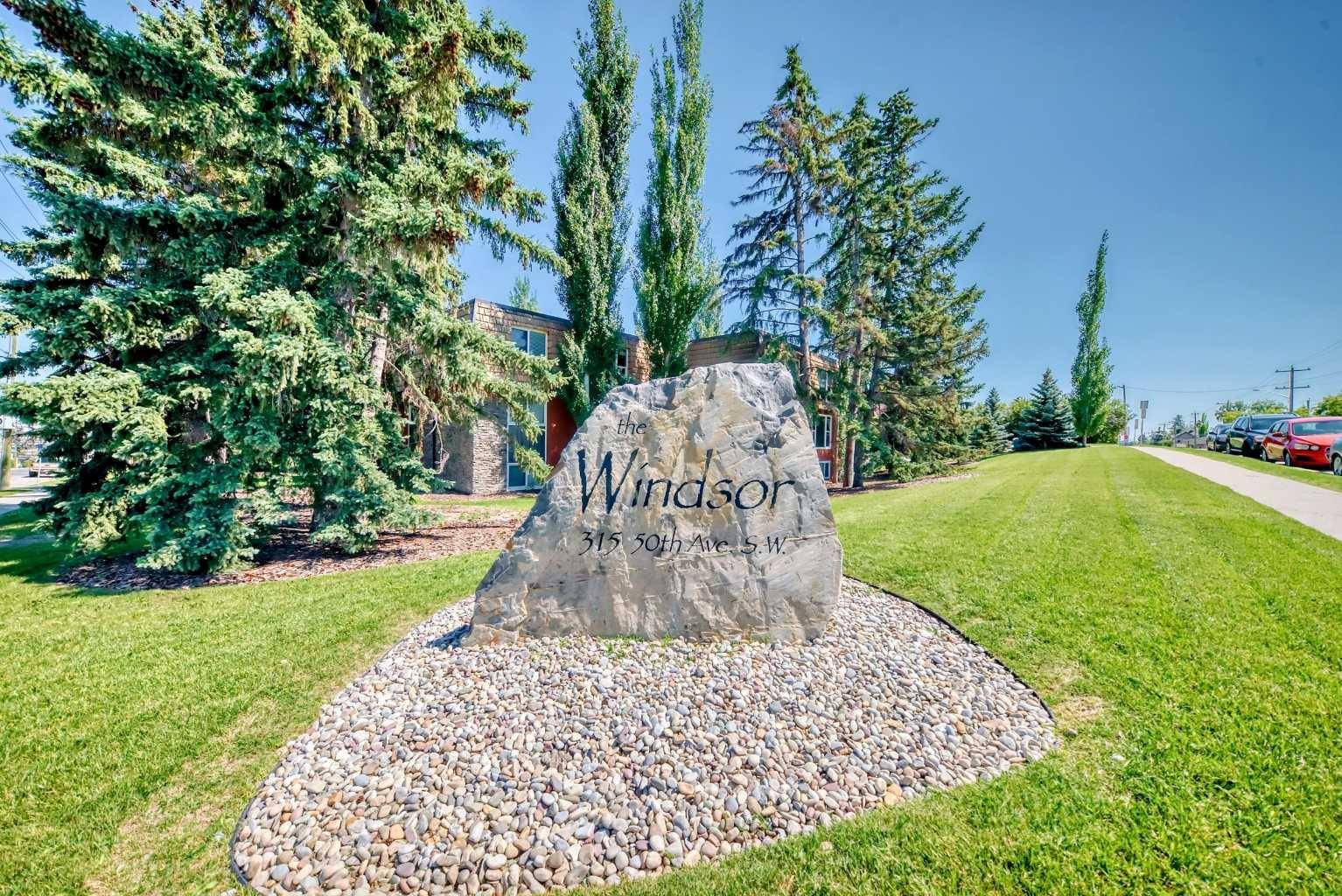 Calgary, AB T2S 1H3,315 50 AVE Southwest #207