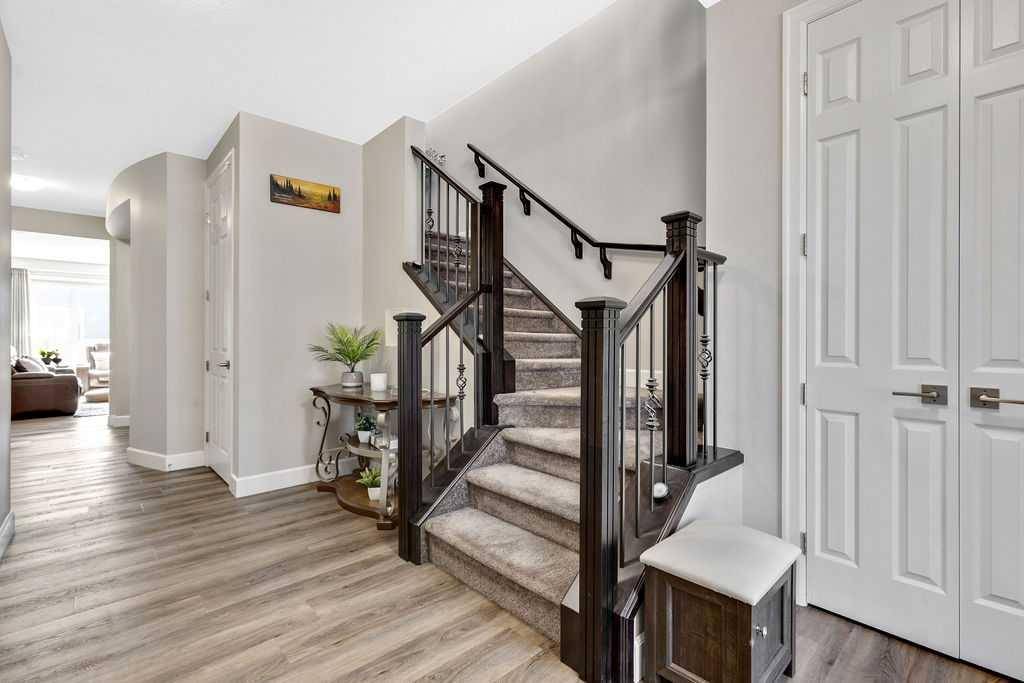 Calgary, AB T3P 1P8,165 Carrington Close NW