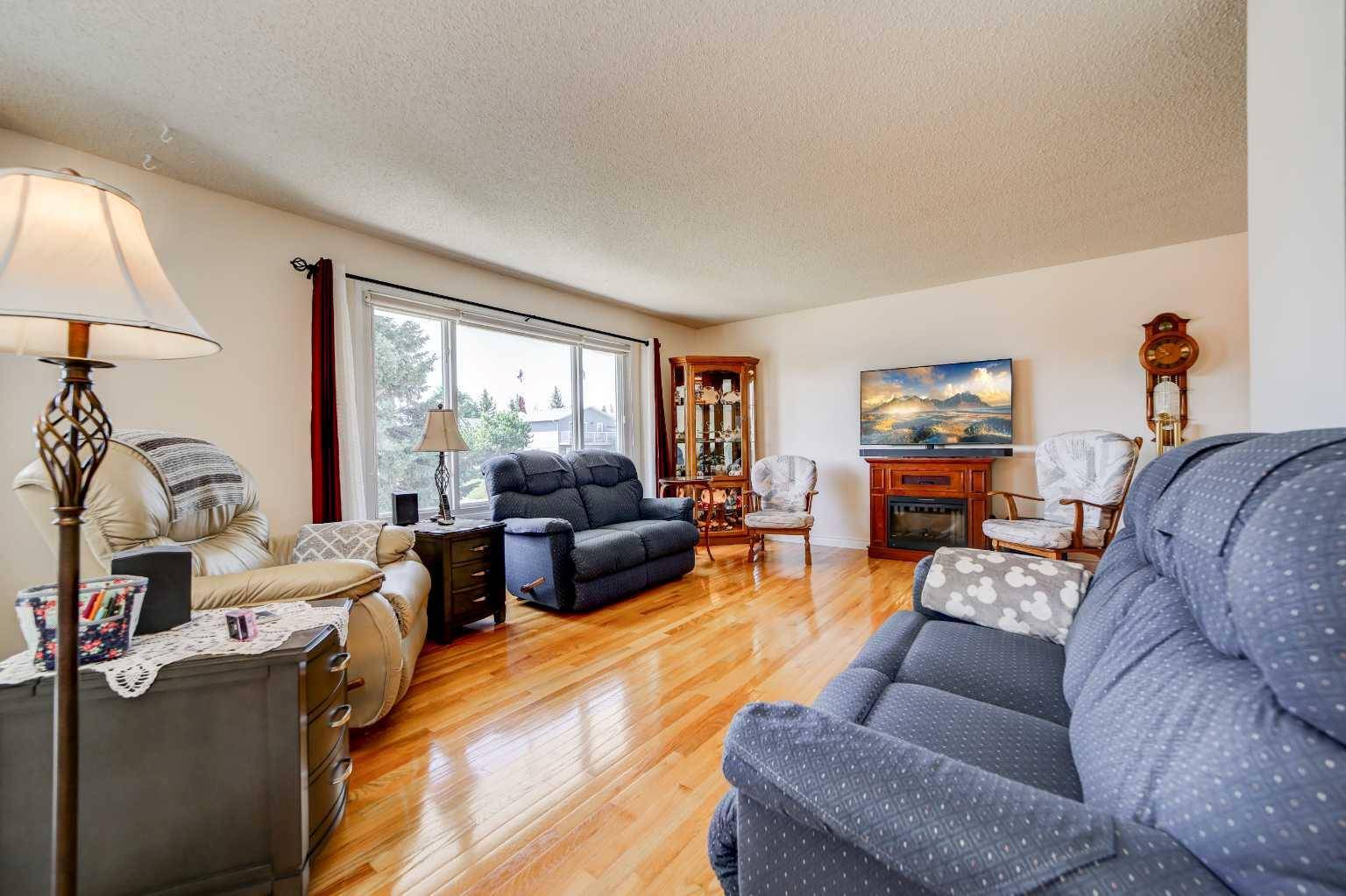 Pincher Creek, AB T0K1W0,525 Schofield ST