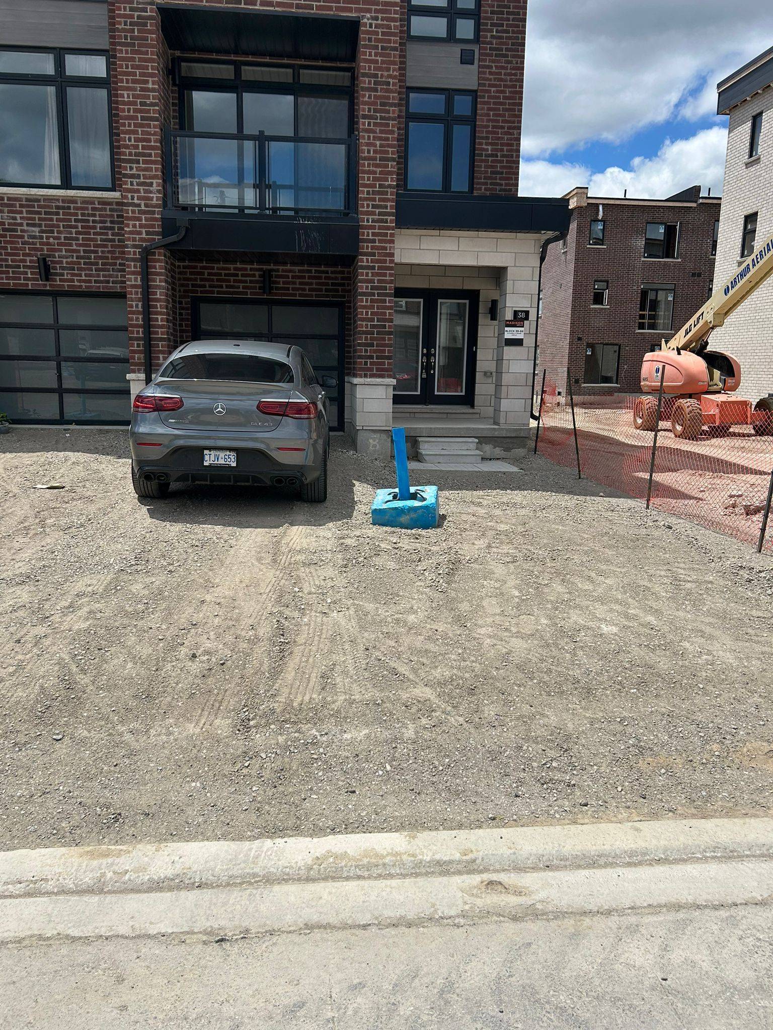 38 Danielle Moore CIR, Toronto E09, ON M1P 3S5
