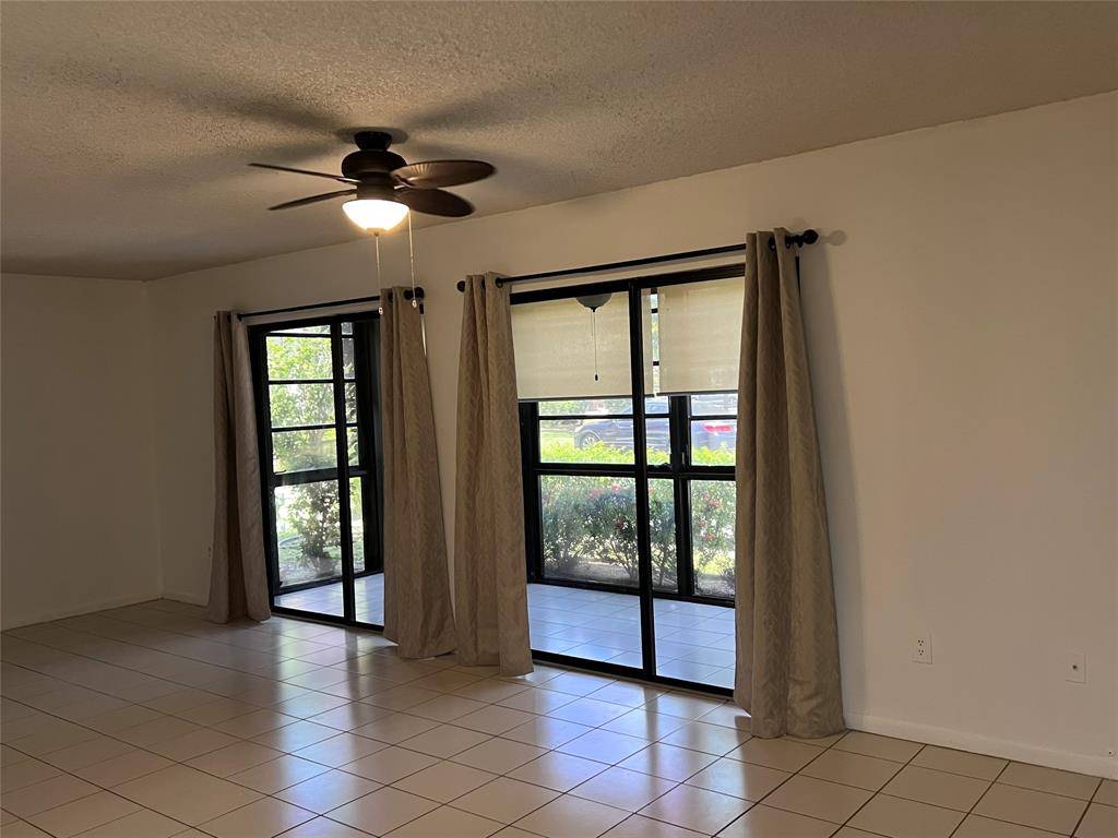 Tamarac, FL 33321,9702 S Belfort Cir #112