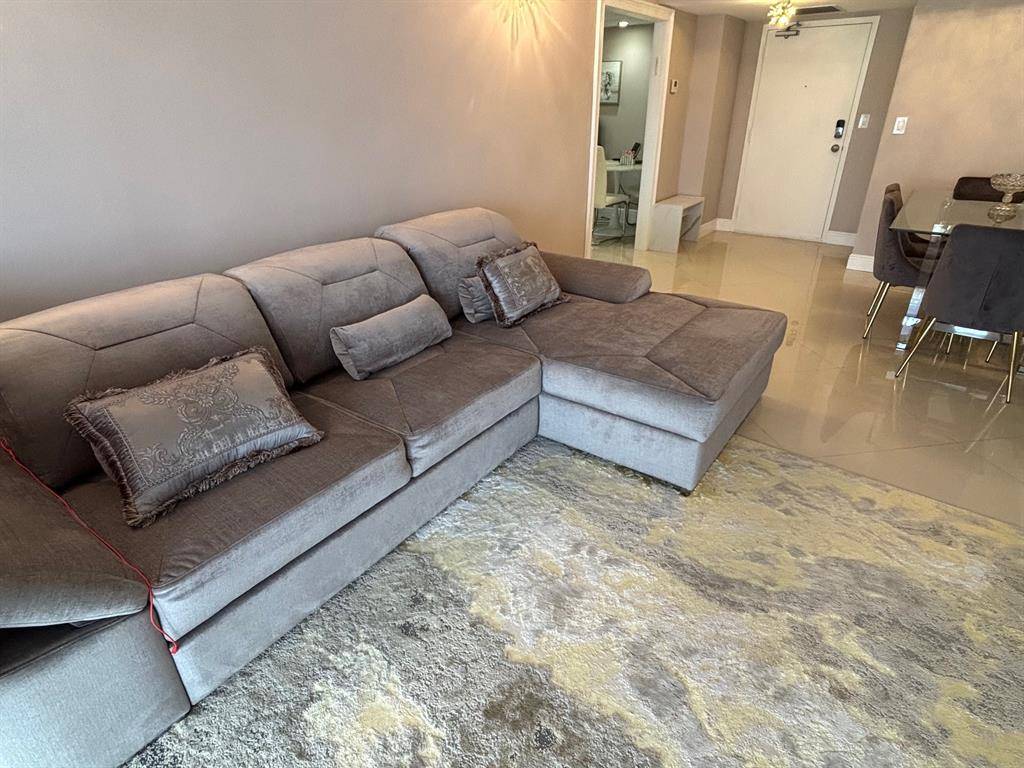 Sunny Isles Beach, FL 33160,301 174th St #2210