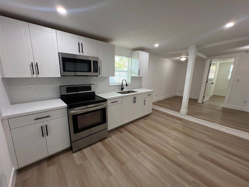 10540 NW 28th Ave #02, Miami, FL 33147