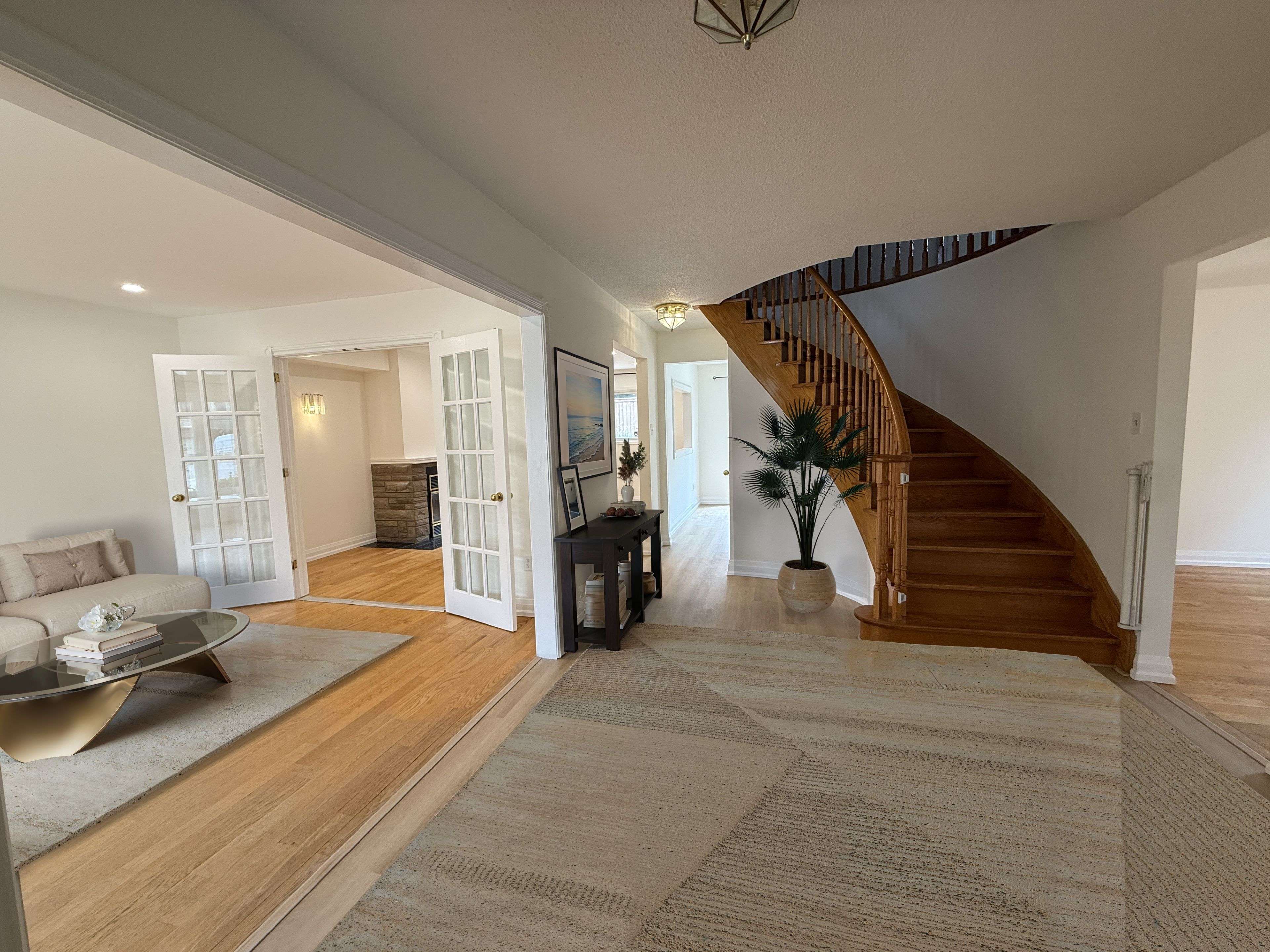 Newmarket, ON L3Y 7J3,770 Leslie Valley DR