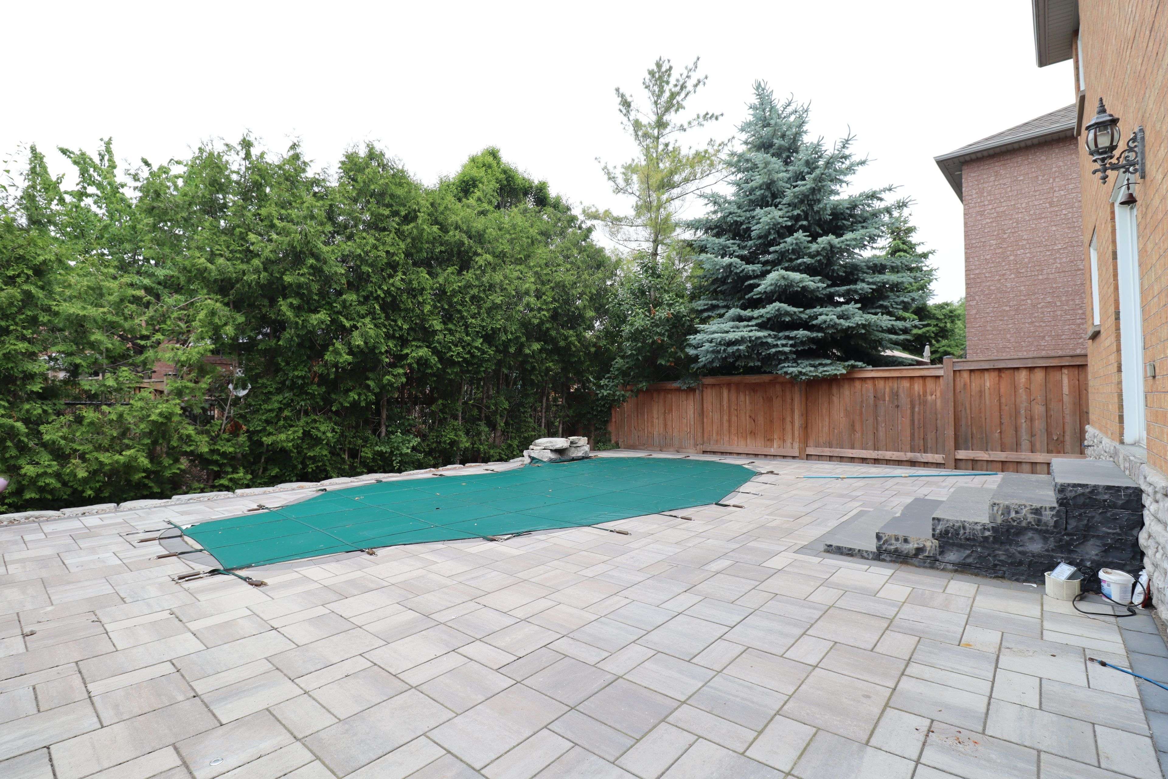 Vaughan, ON L4L 9B8,51 Michelle DR