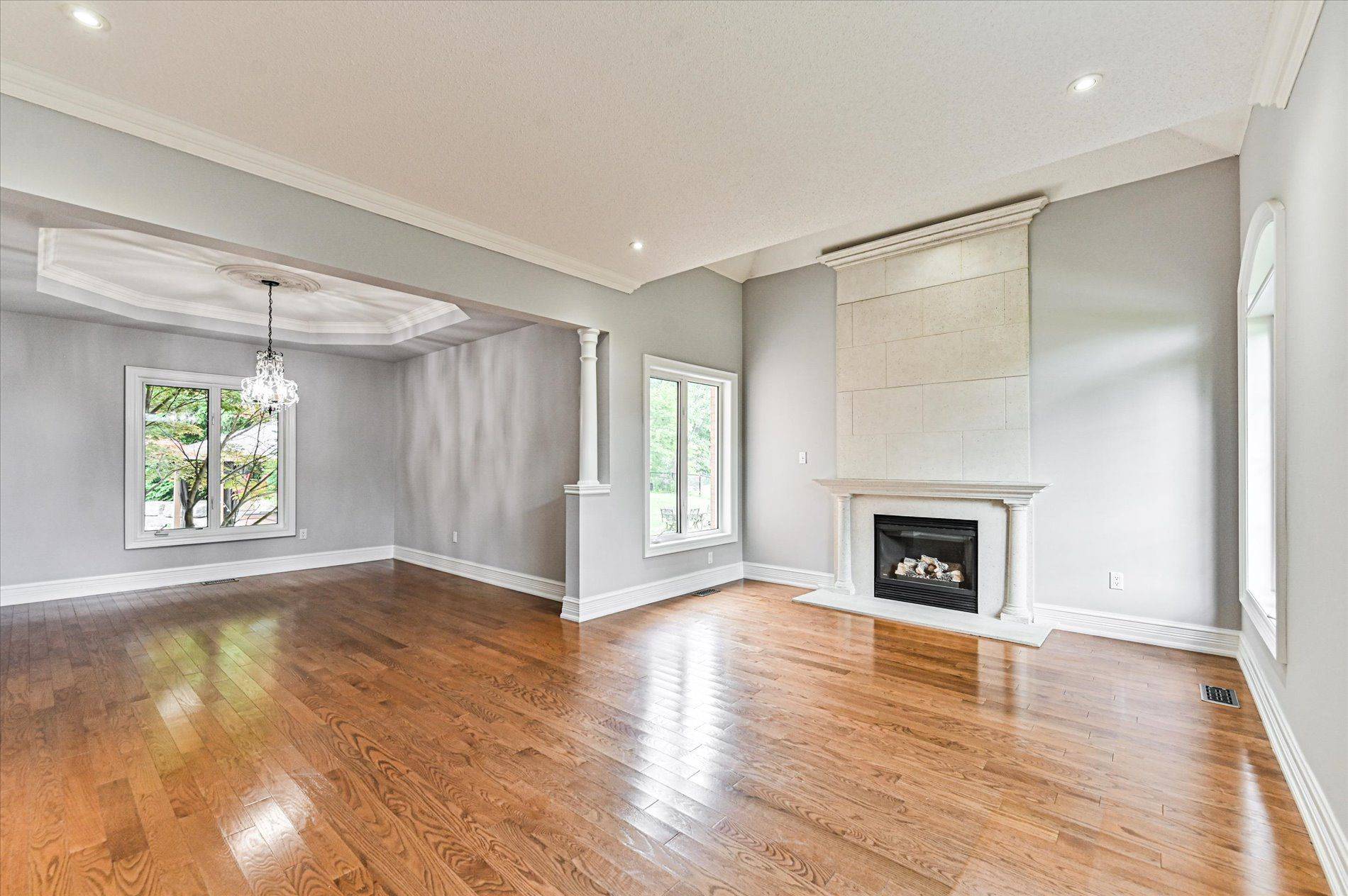 Vaughan, ON L6A 2V5,71 Nevada CRES
