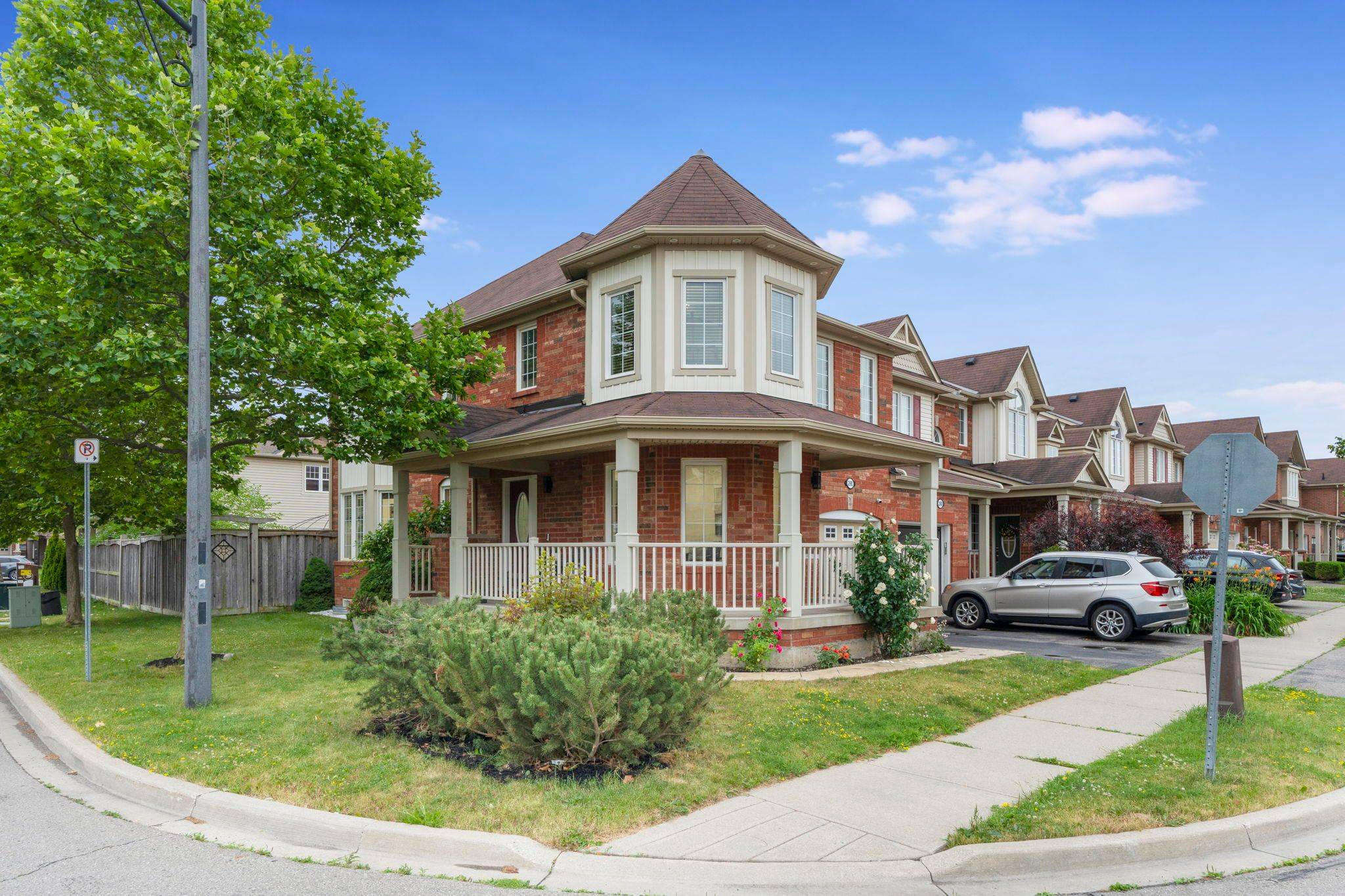 Milton, ON L9T 8B8,290 Woodley CRES