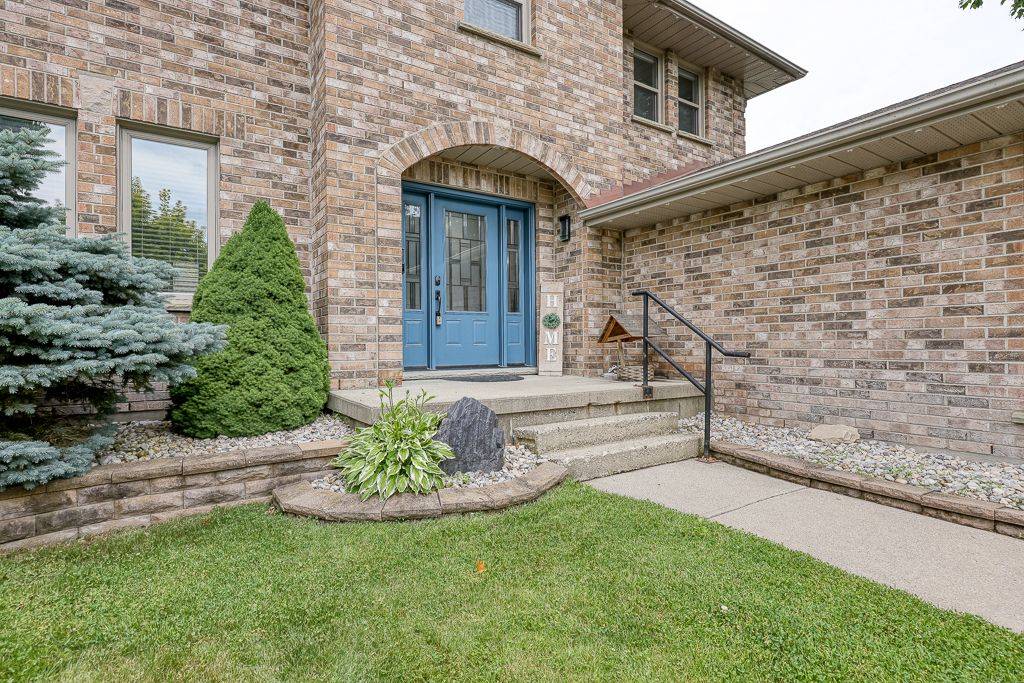 Strathroy-caradoc, ON N7G 4B7,346 Riverview DR
