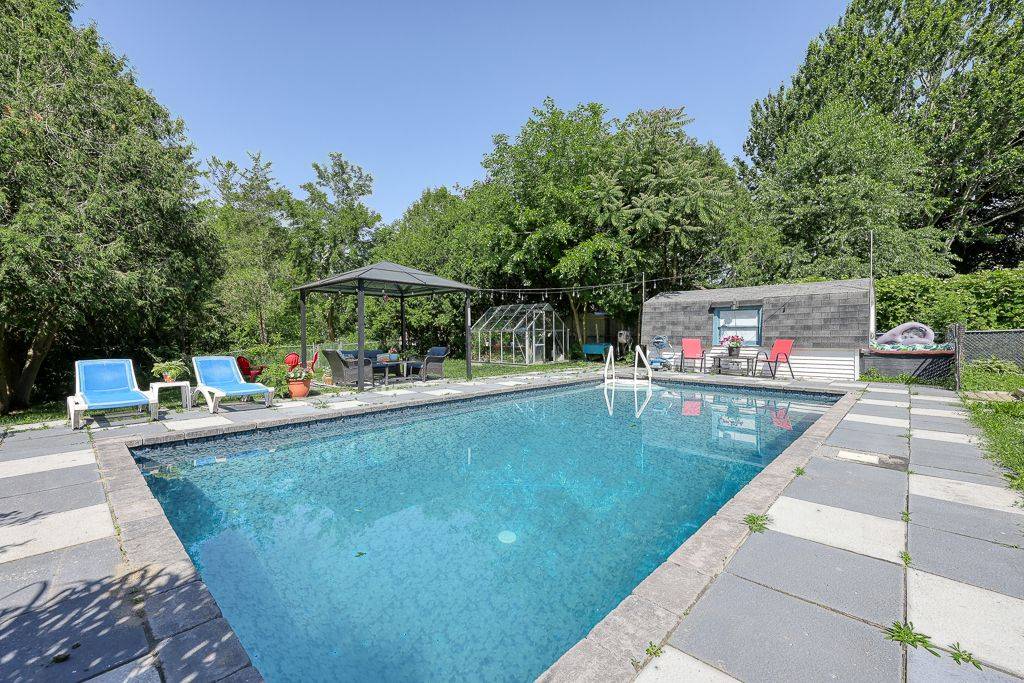 St. Thomas, ON N5R 3B5,109 Sunset DR
