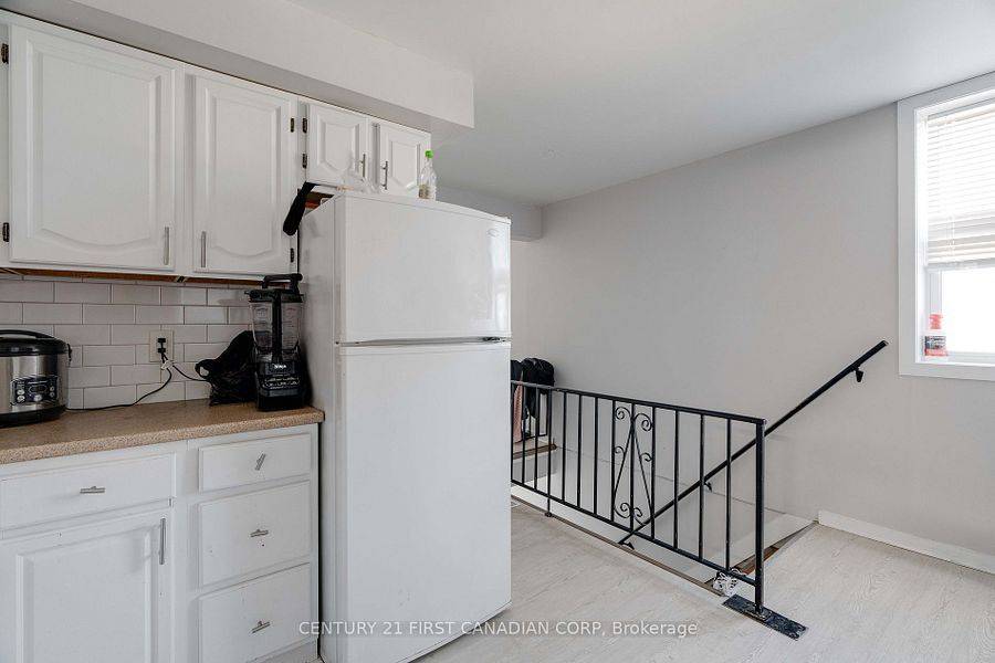London East, ON N5Z 2A3,140 Rectory ST