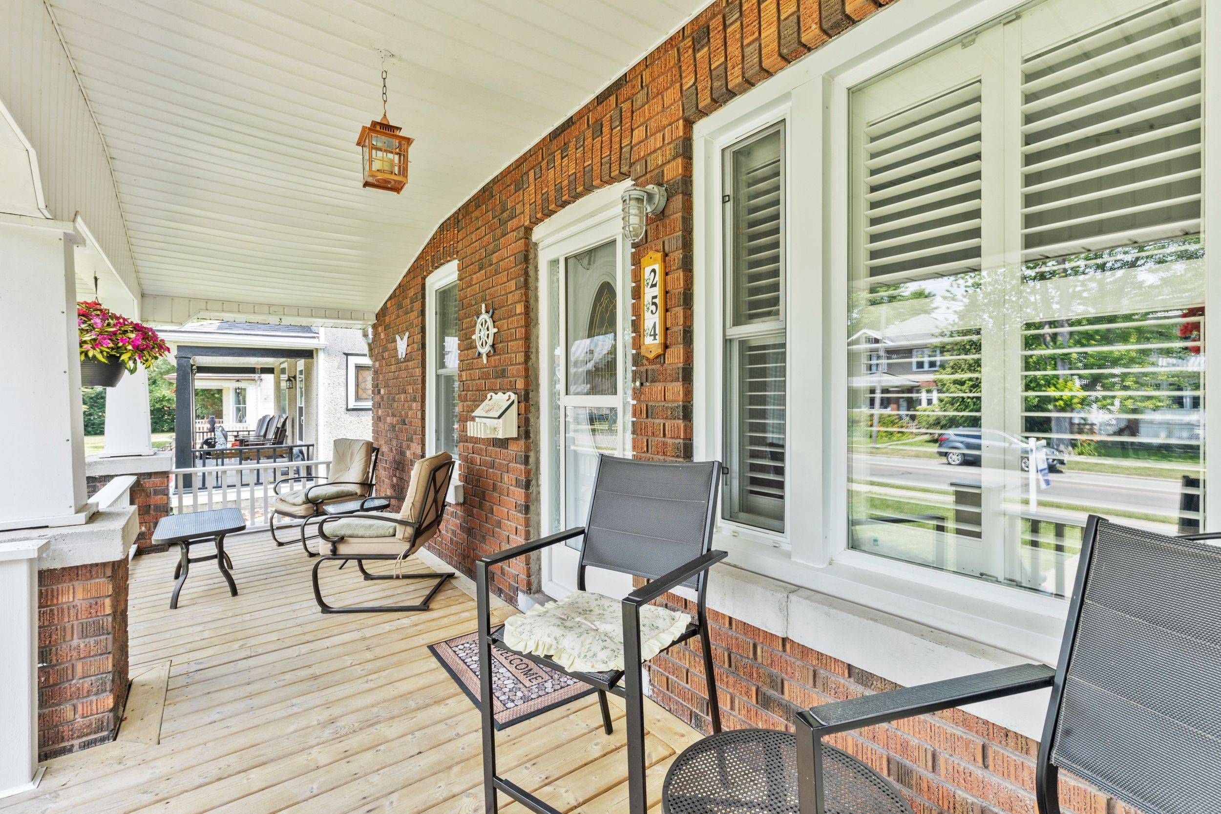 Port Colborne, ON L3K 3G6,254 Clarence ST