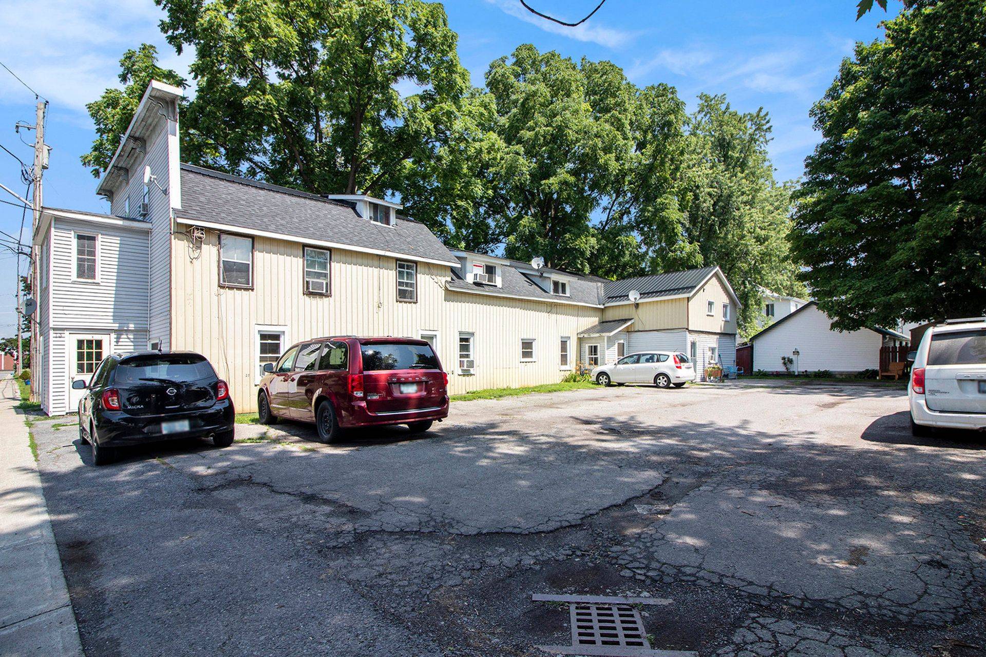 North Dundas, ON K0C 1H0,73 King ST