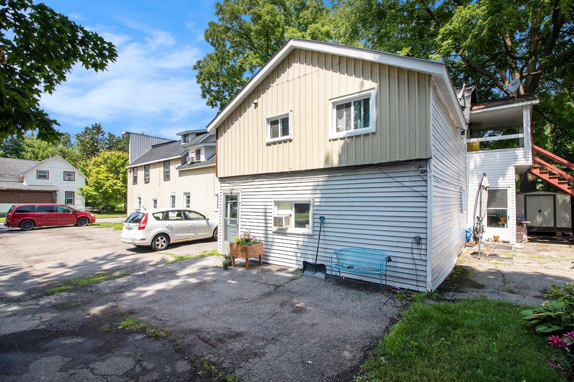 North Dundas, ON K0C 1H0,73 King ST