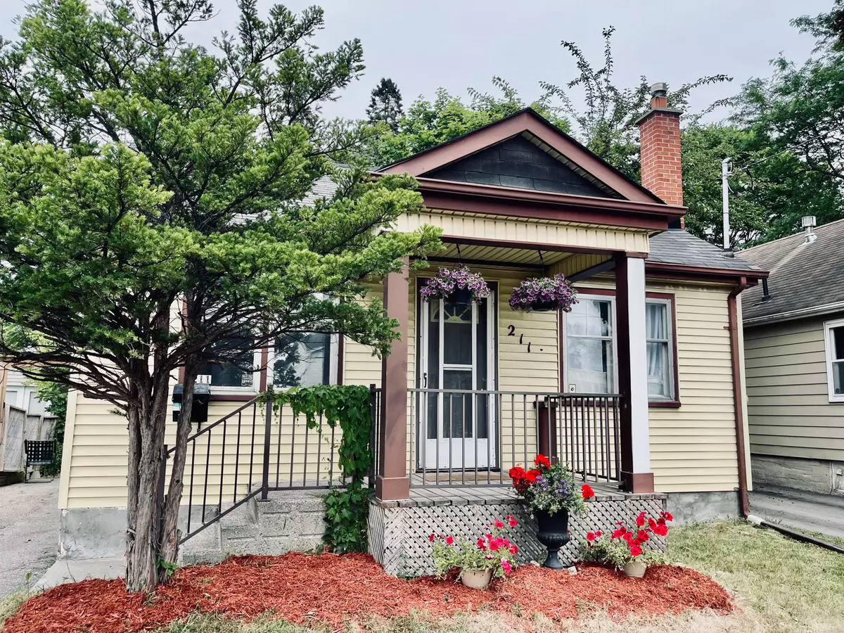 Oshawa, ON L1J 4H1,211 Park RD S