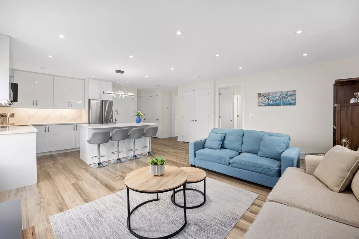 Collingwood, ON L9Y 2B2,297 Seventh ST #Unit B