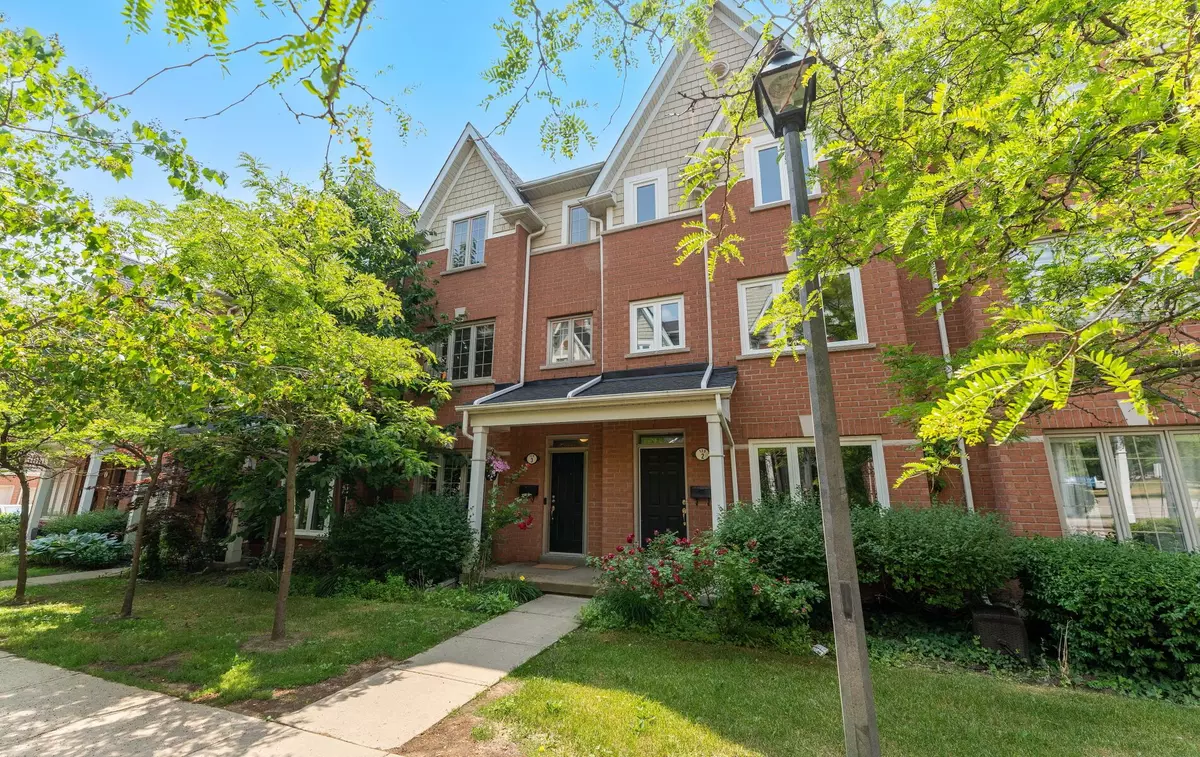 Toronto W06, ON M8V 4C7,129 Tenth ST #3