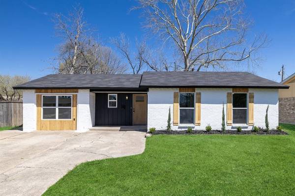 718 Tearose Drive, Garland, TX 75040