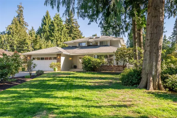 928 Ballenas Rd, Parksville, BC V9P 1T1