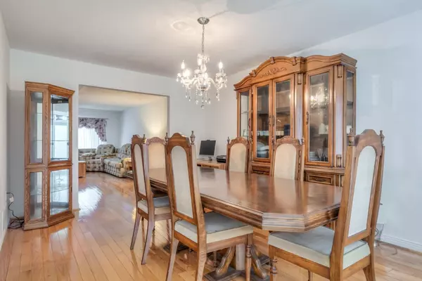 Whitby, ON L1R 1V2,5 Braebrook DR