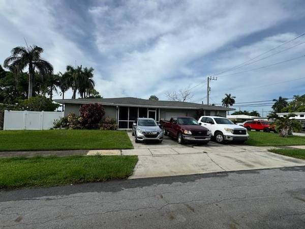 210 SE 1st St, Dania Beach, FL 33004