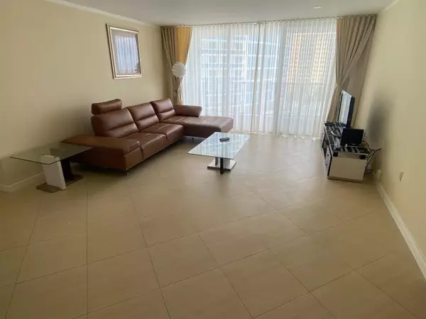 Hollywood, FL 33019,2751 S Ocean Dr #1002S