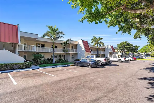 Lighthouse Point, FL 33064,3125 NE 48TH CT #222