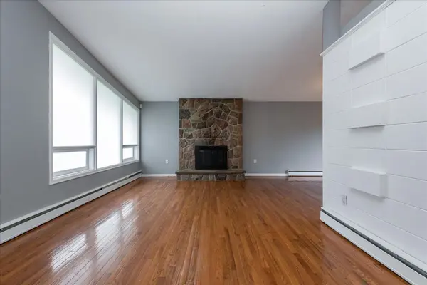 46 Eugenia ST, Barrie, ON L4M 1P8