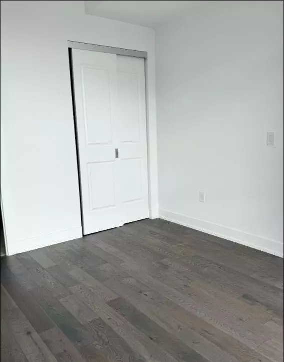 Mississauga, ON L5G 4B1,1063 Douglas McCurdy Common #611