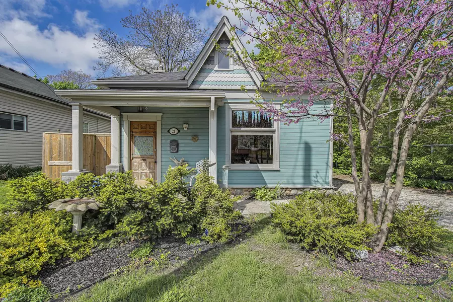 21 Queens PL, London East, ON N5W 3V7
