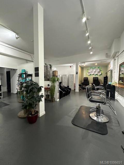 477 Wallace St #B, Nanaimo, BC V9R 5B7