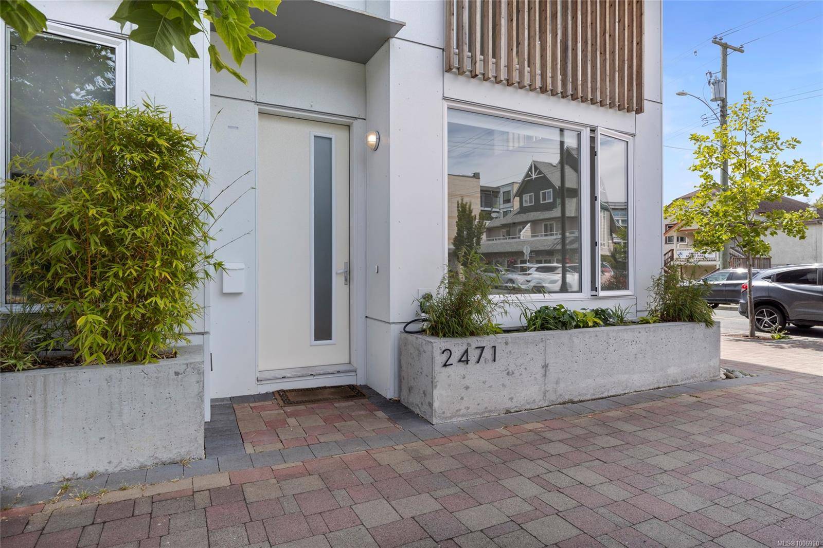 Sidney, BC V8L 1W2,2471 Bevan Ave