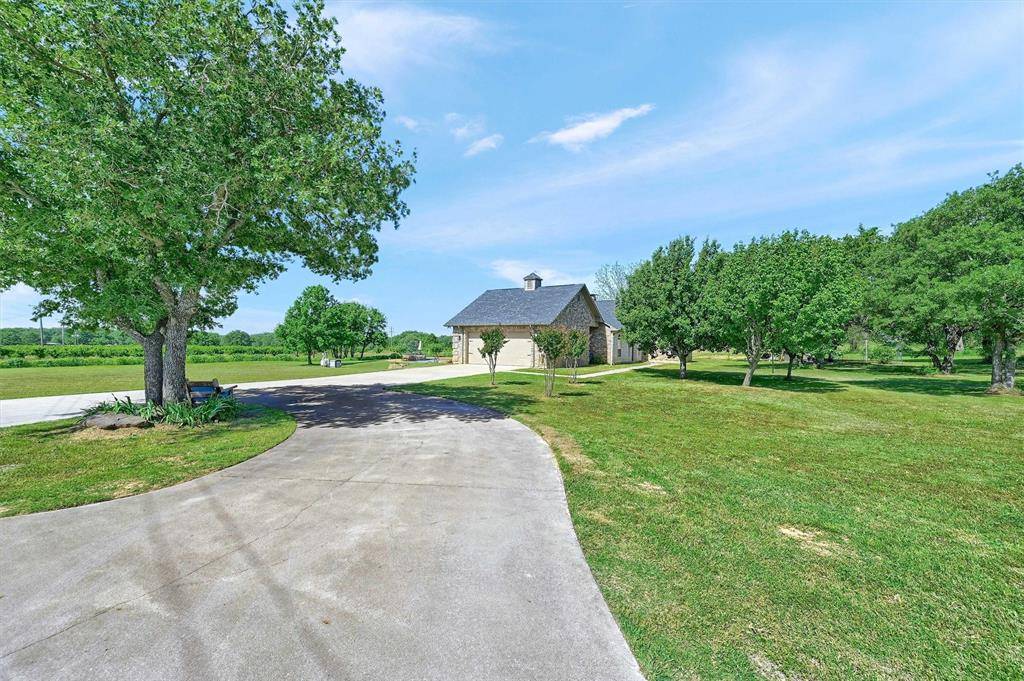 Gainesville, TX 76240,300 County Road 134