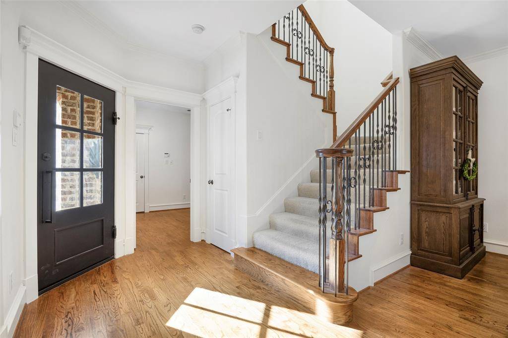 Dallas, TX 75214,6137 Oram Street