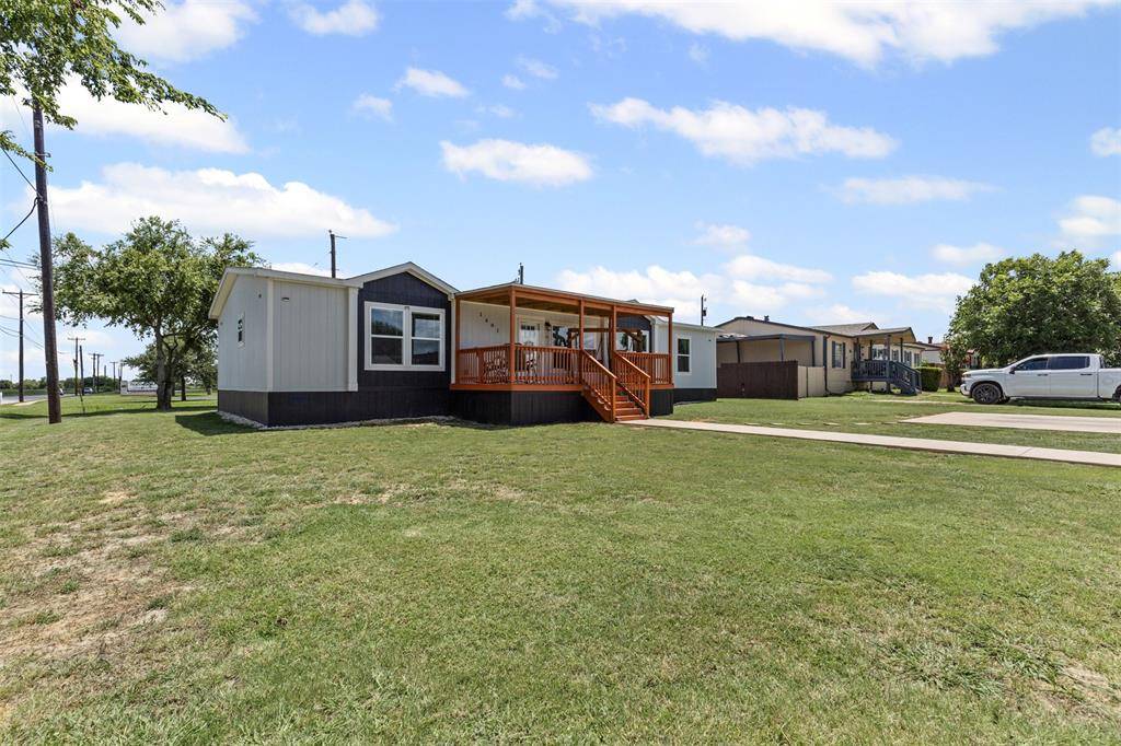 Cleburne, TX 76033,1401 Old Bridge Road