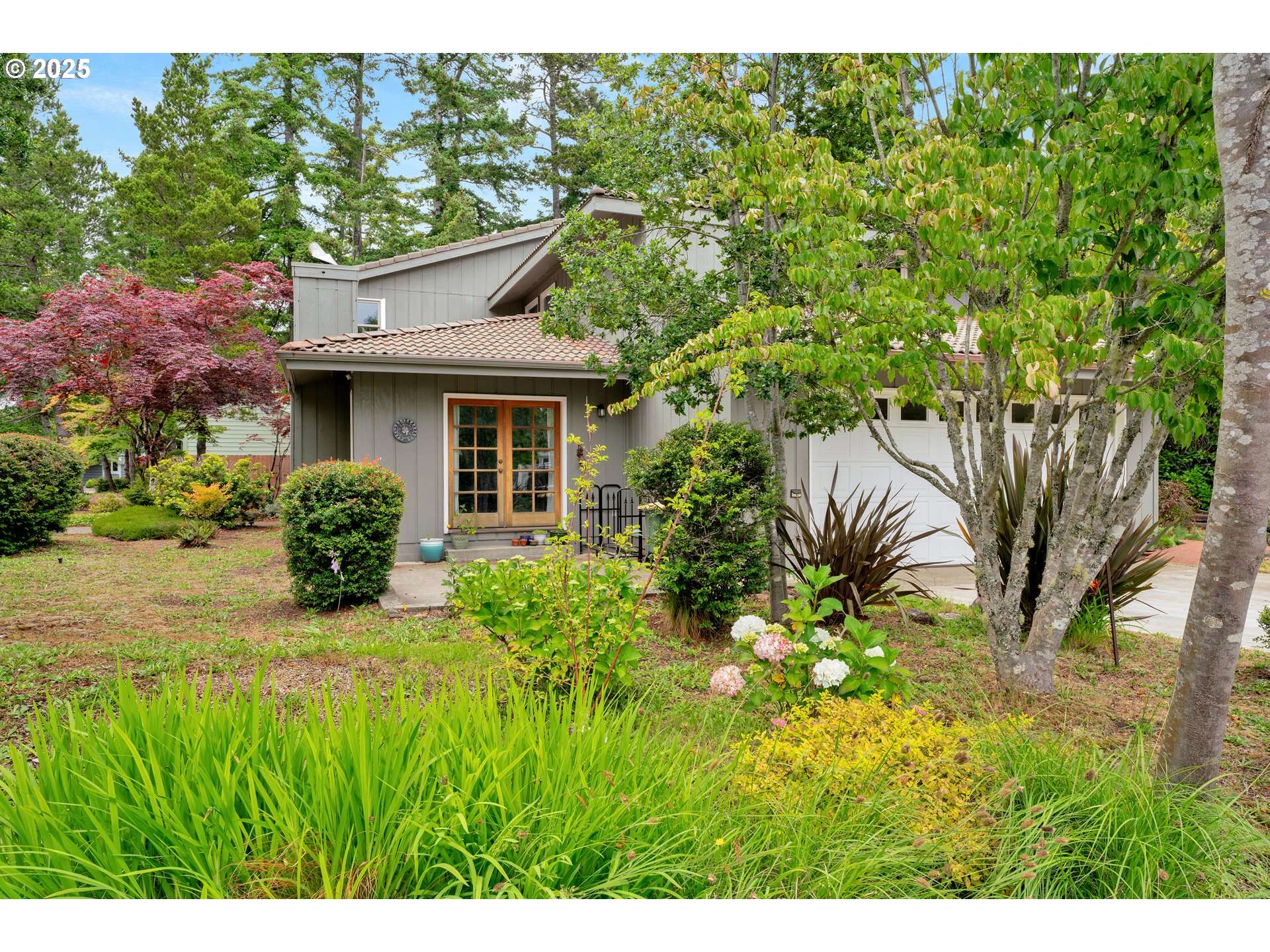 Florence, OR 97439,2270 UPAS PL