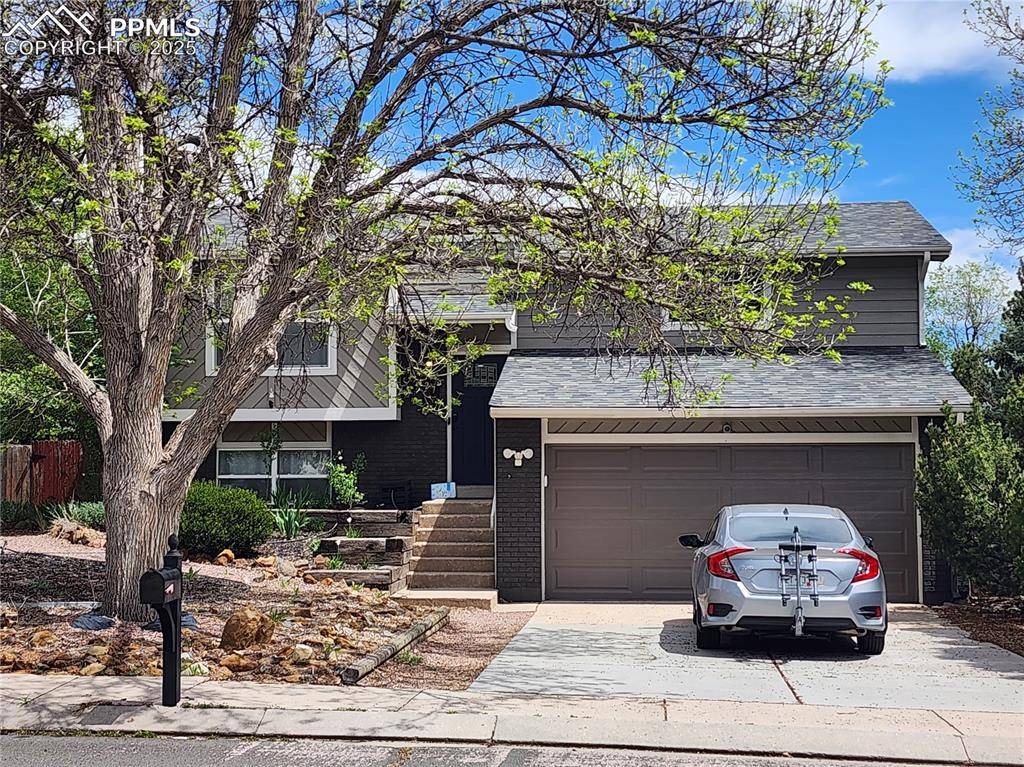 5427 Alteza DR, Colorado Springs, CO 80917