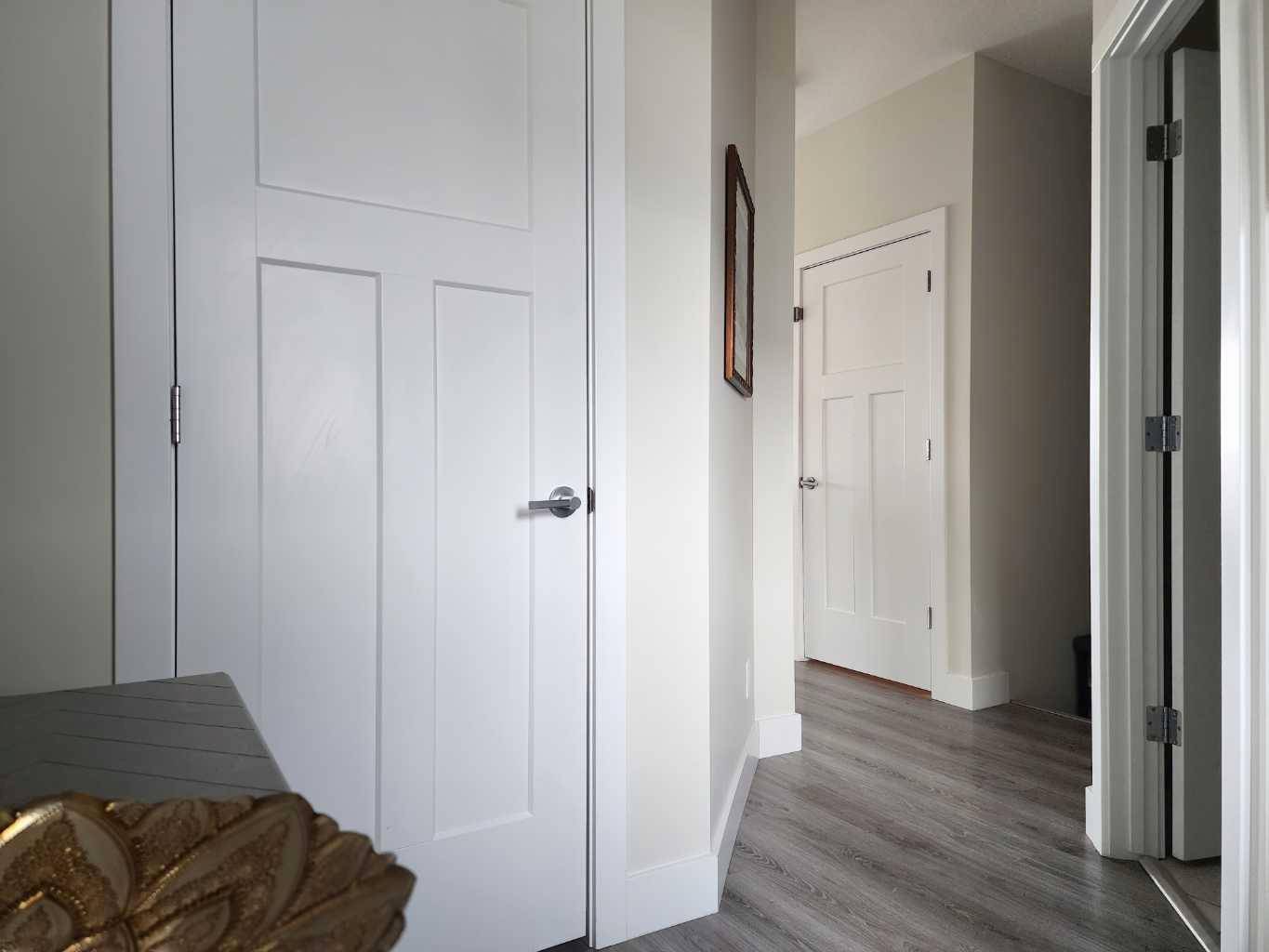 Lethbridge, AB T1J 5B2,237 Crocus TER West