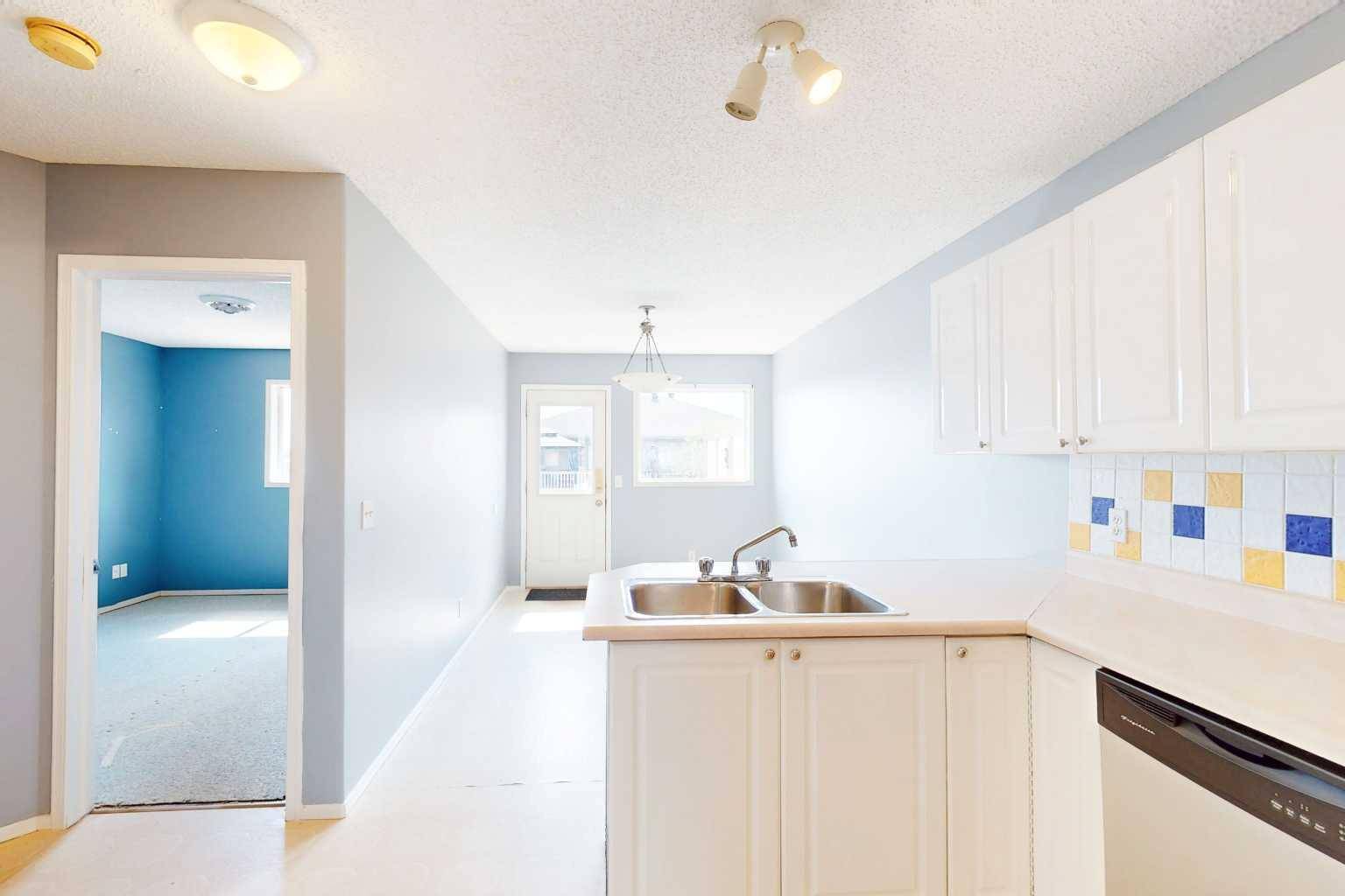 Fort Mcmurray, AB T9K 2L8,241 Kodiak CRES