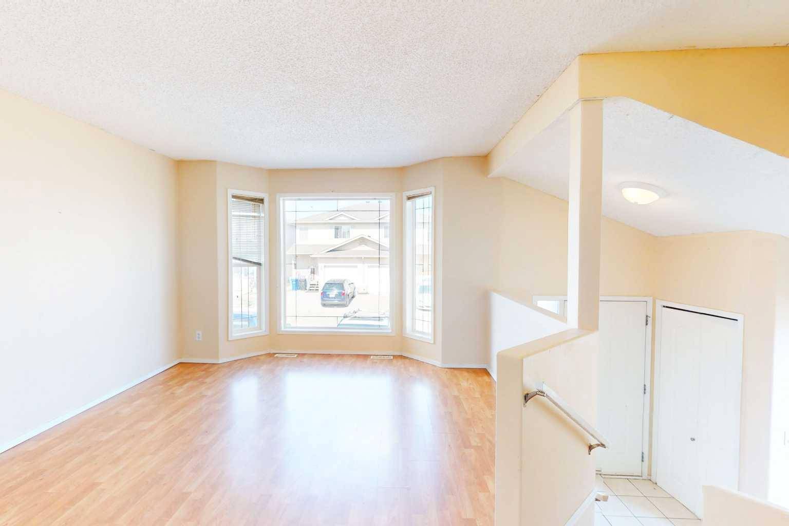Fort Mcmurray, AB T9K 2L8,241 Kodiak CRES