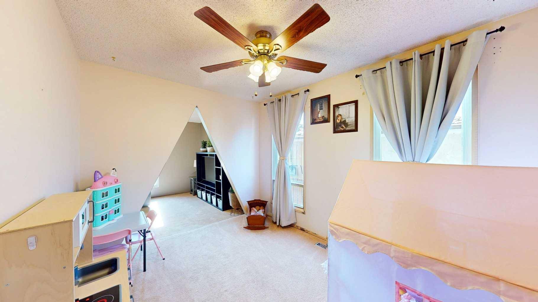 Redcliff, AB T0J2P0,306 Main ST S